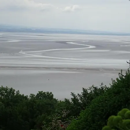 Kents Bank Holiday With Bay View Grange-over-Sands
